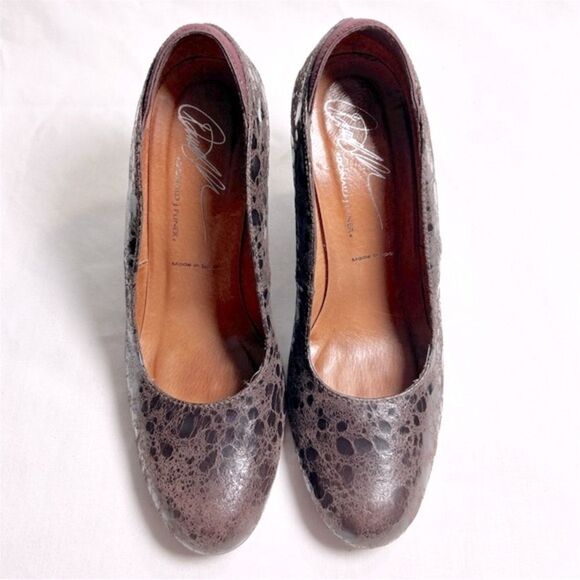 Donald Pliner Maroon Casey Eggshell Heels - Picture 3 of 7